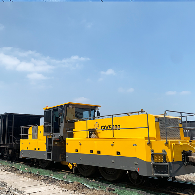 Global Highway Track Mobile Railcar Mover for Various Rail Cars Hydraulic Transmission from
